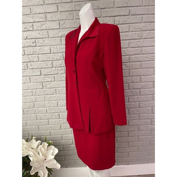 Julian Taylor Red Skirt & Jacket 2 Pcs Suit Set Size 8 - Picture 3 of 10